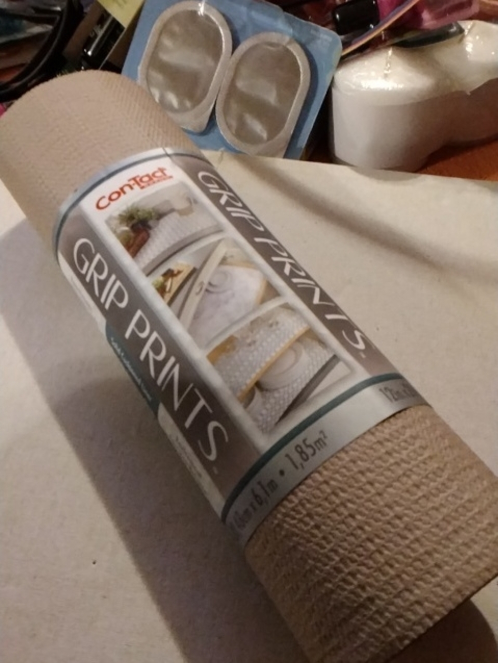 Con-Tact Grip Prints Non-Slip Shelf Liner in Beige 1081